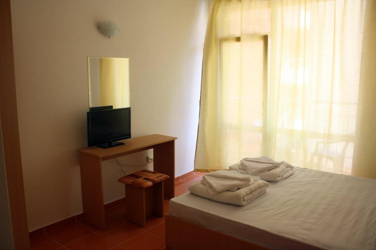 Guest Rooms Venera Приморсько Екстер'єр фото
